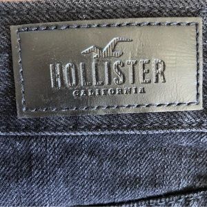 🔥Price drop $10🔥Hollister ultra high rise relaxed vintage short 3”- bundle items